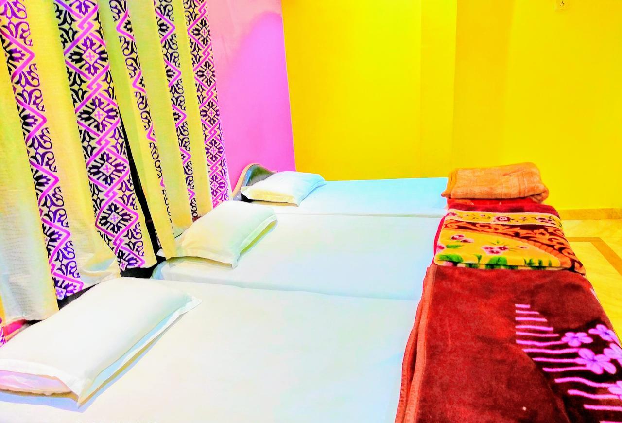Shree Sai Paying Guest House พาราณสี ภายนอก รูปภาพ