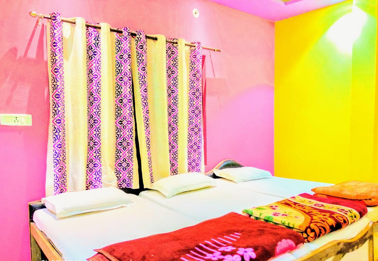 Shree Sai Paying Guest House พาราณสี ภายนอก รูปภาพ